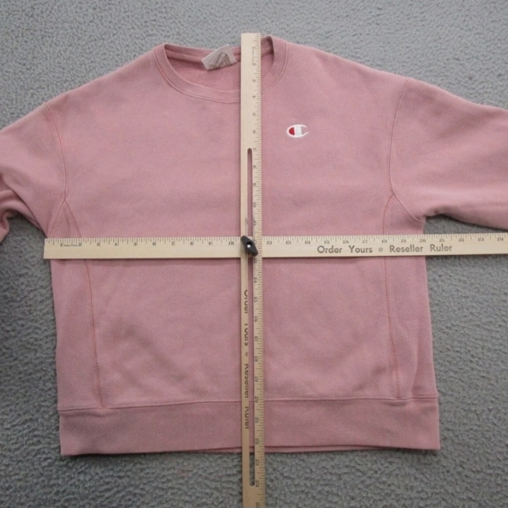Champion Ladies Crewneck in Soft Pink